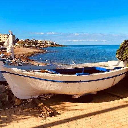 Гостевой дом Seafront Silver Waves Mini & Restaurant & Pool